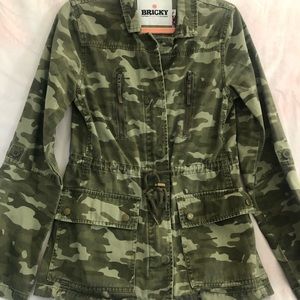 Repurposed camo jacket with vintage tee small